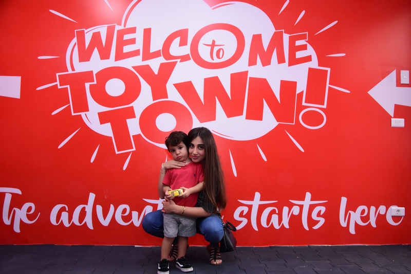 Toy Town Grand Opening-Wall of Fame